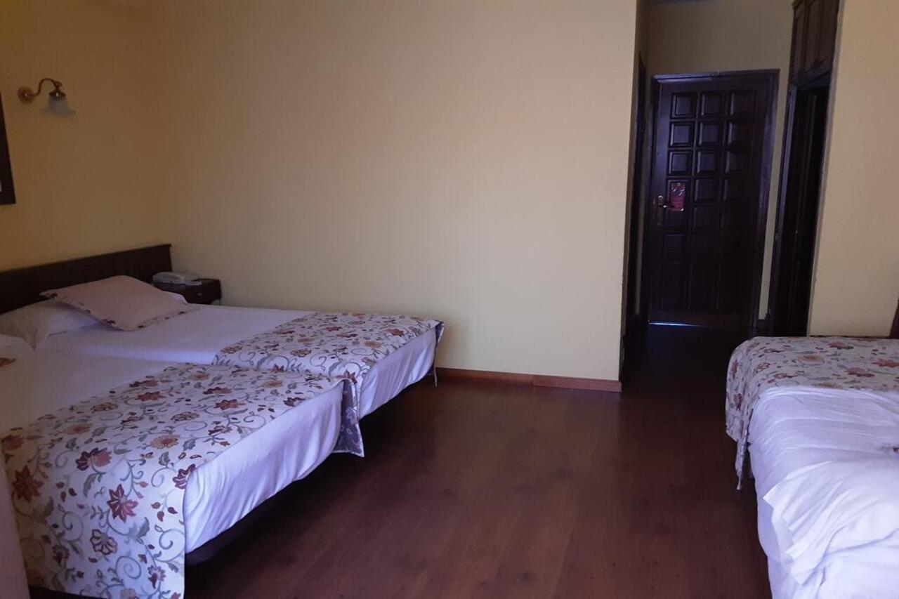 Hotel Marques De La Moral Naveces Ngoại thất bức ảnh