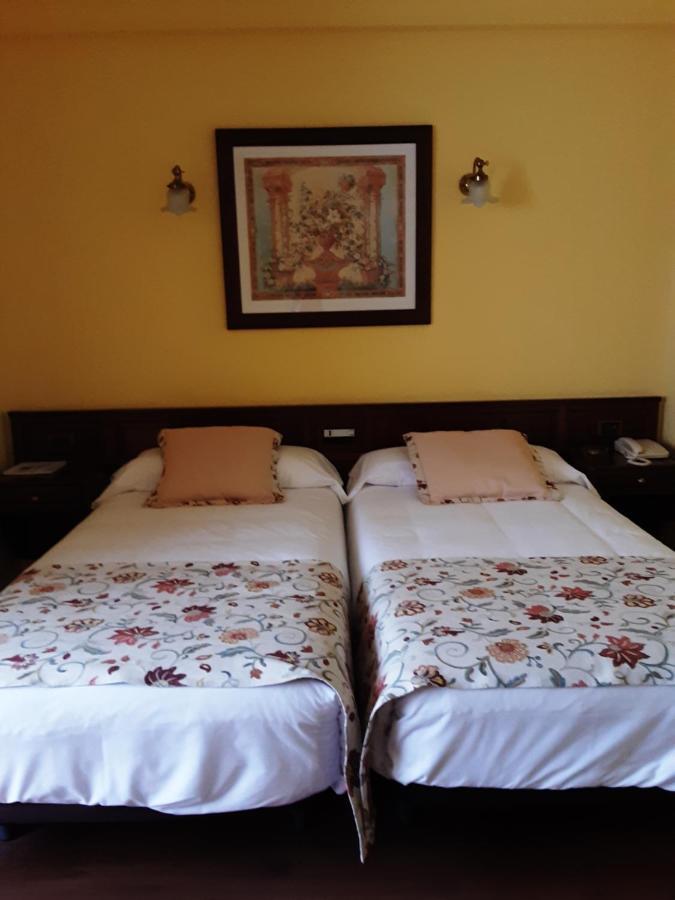 Hotel Marques De La Moral Naveces Ngoại thất bức ảnh